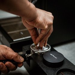 La Pavoni Leveler – Professionele koffieverdeler (zwart)