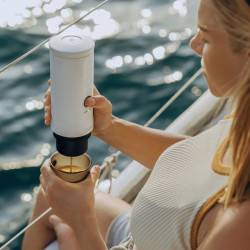 OutIn Nano 2 (Pearl white) - reiskoffiezetapparaat